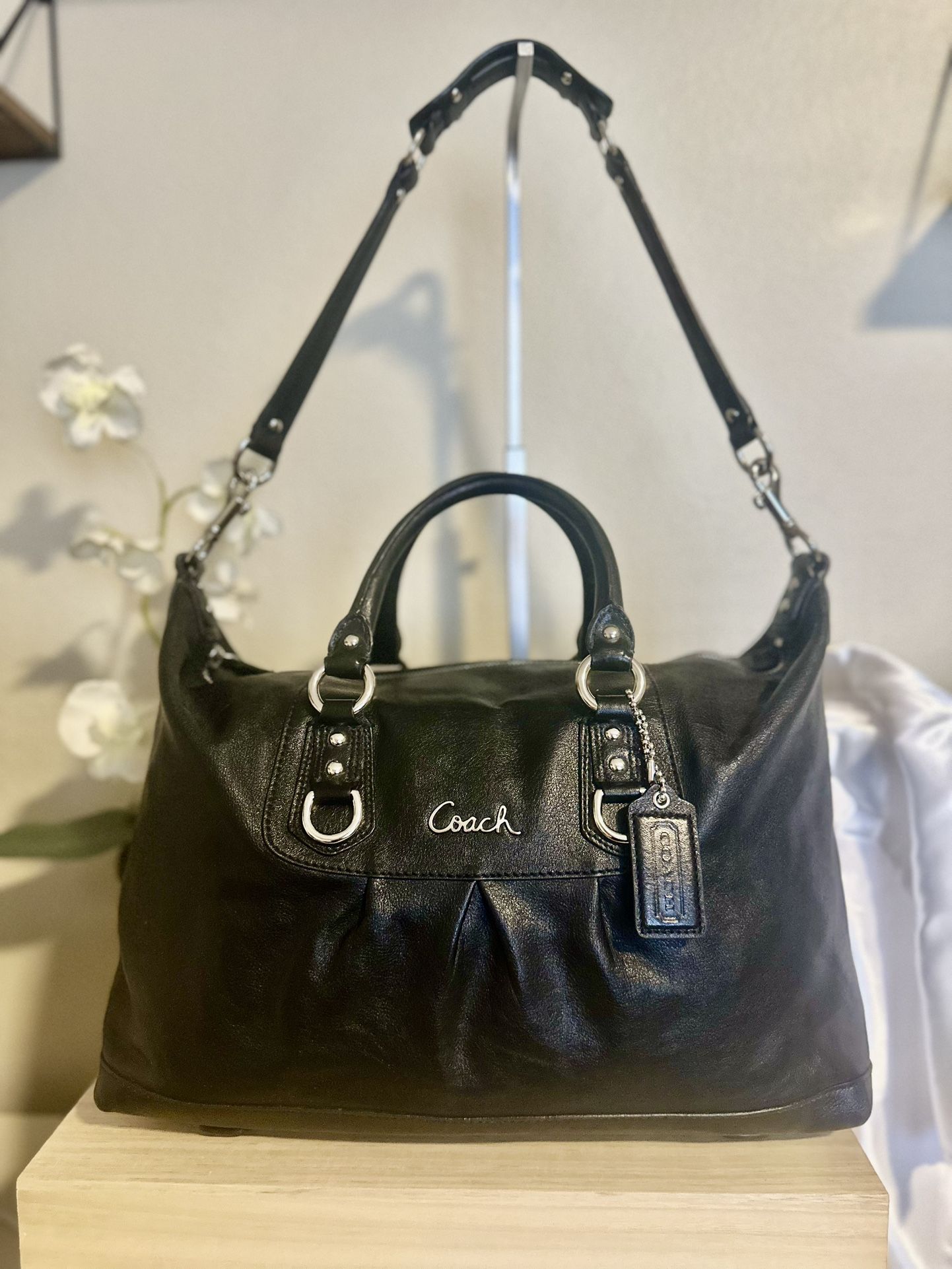 Coach Ashley Leather Satchel in Black - Excellent Condition