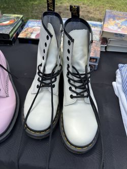 New Open Box White Doc Martens Boots Size 8