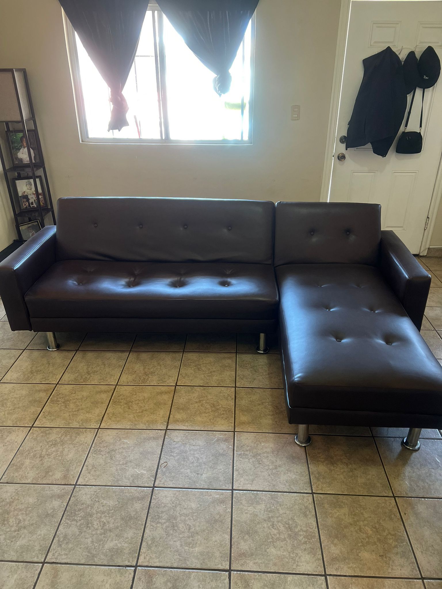 Vendo Sofá Cama Con Sus Cojines $350