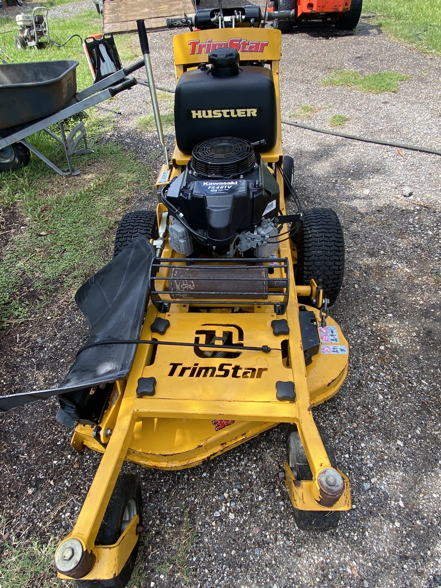 2014 Hustler Trimstar 36” Walk Behind Lawn Mower for Sale in Callahan