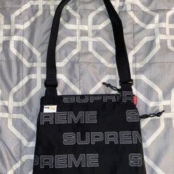 Supreme Side Black Bag 