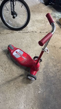 Radio flyer scooter