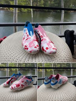 Soccer cleats