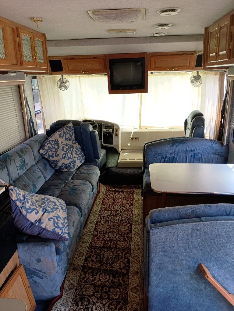 Motorhome Coachmen 28'