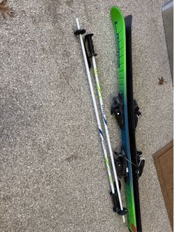 Ski set with poles