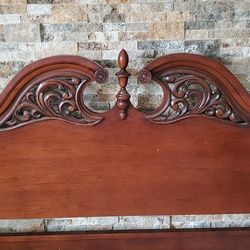 King Solid Wood Hand carved
