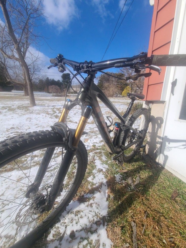 2022 Trek Fuel EX 9.8