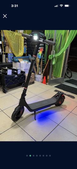 PHANTOM A10 SMART ELECTRIC SCOOTER 400W-15.5 MPH-28MILES RANGE~TIRES 10in-CAP. 265lbs New in box