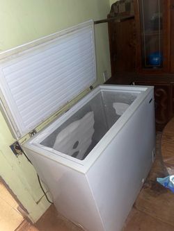 Deep freezer