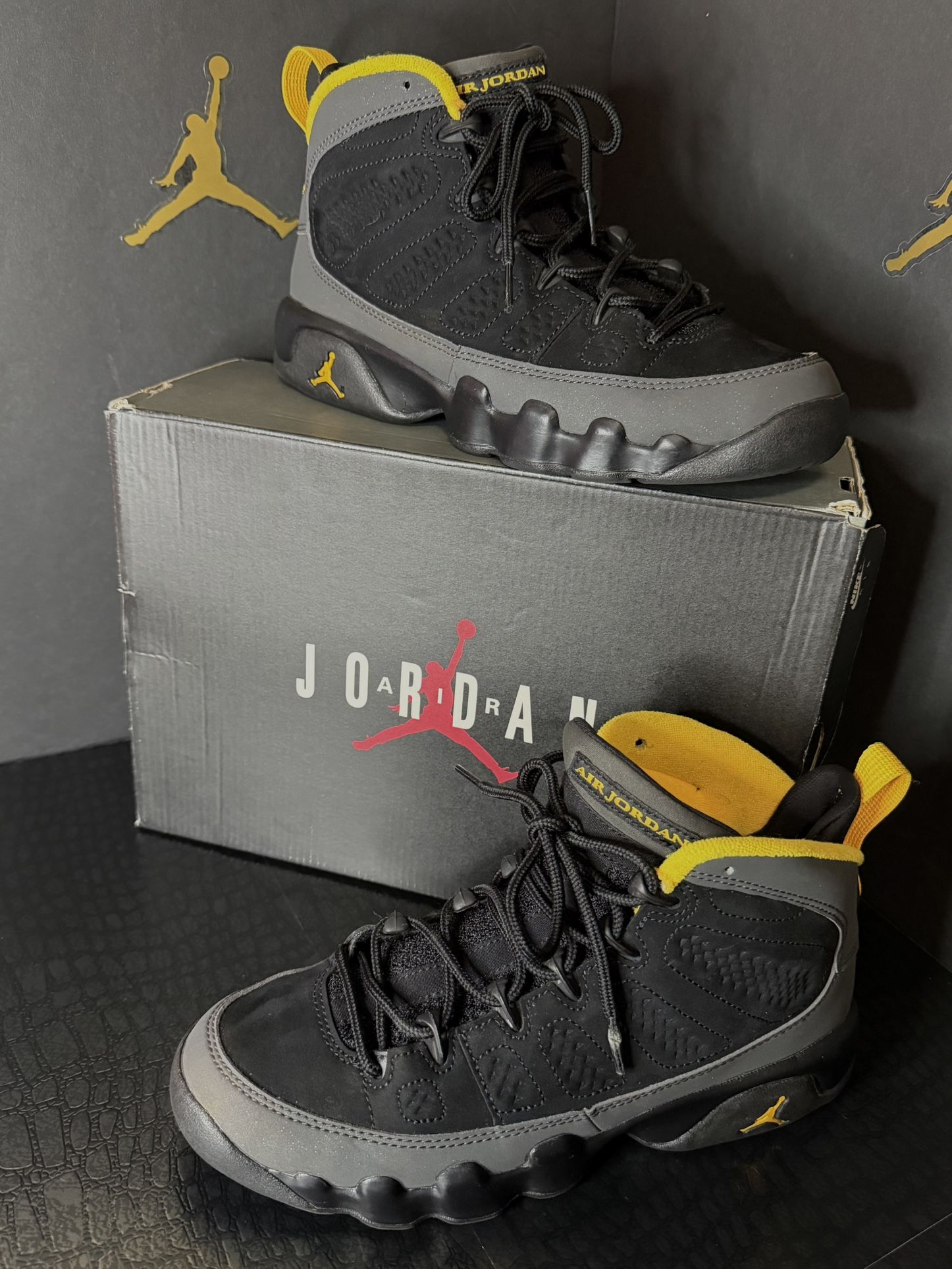Jordan 9 “University Gold”