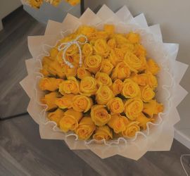 Yellow Flowers / Flores Amarillas