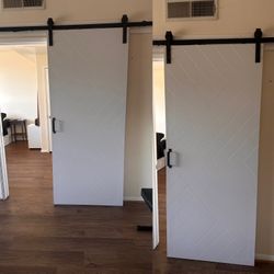 Barn Door (White) Excellent Condition