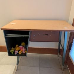 Metal & wood School desk for kid