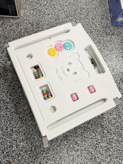 Kids playpen 6ft X 7ft