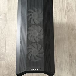 Lian Li LANCOOL 216 mid-tower gaming case