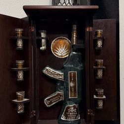 Bottle For Liquor With Shot Glasses 