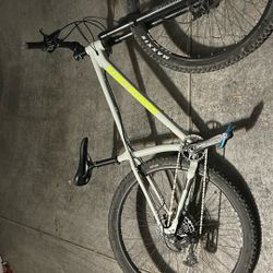 Santa Cruz Chameleon Mountain Bike 