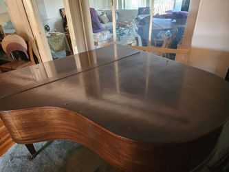 BABY GRAND PIANO NICE CONDITION