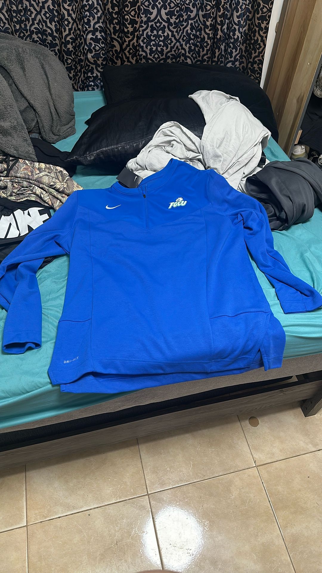 fgcu nike quarter zip 2XL