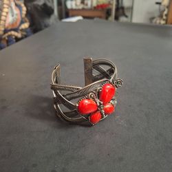 Beautiful Vintage Bohemian Style Open Cuff Bracelet Featuring Intricate Woven Silvertone Band W/Polished Red Ceramic Stone Butterfly- Excellent Vintag
