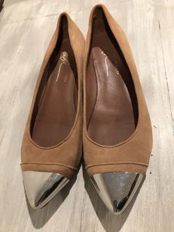 Donald Pliner flats, size 9