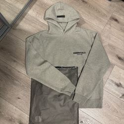 medium essentials hoodie