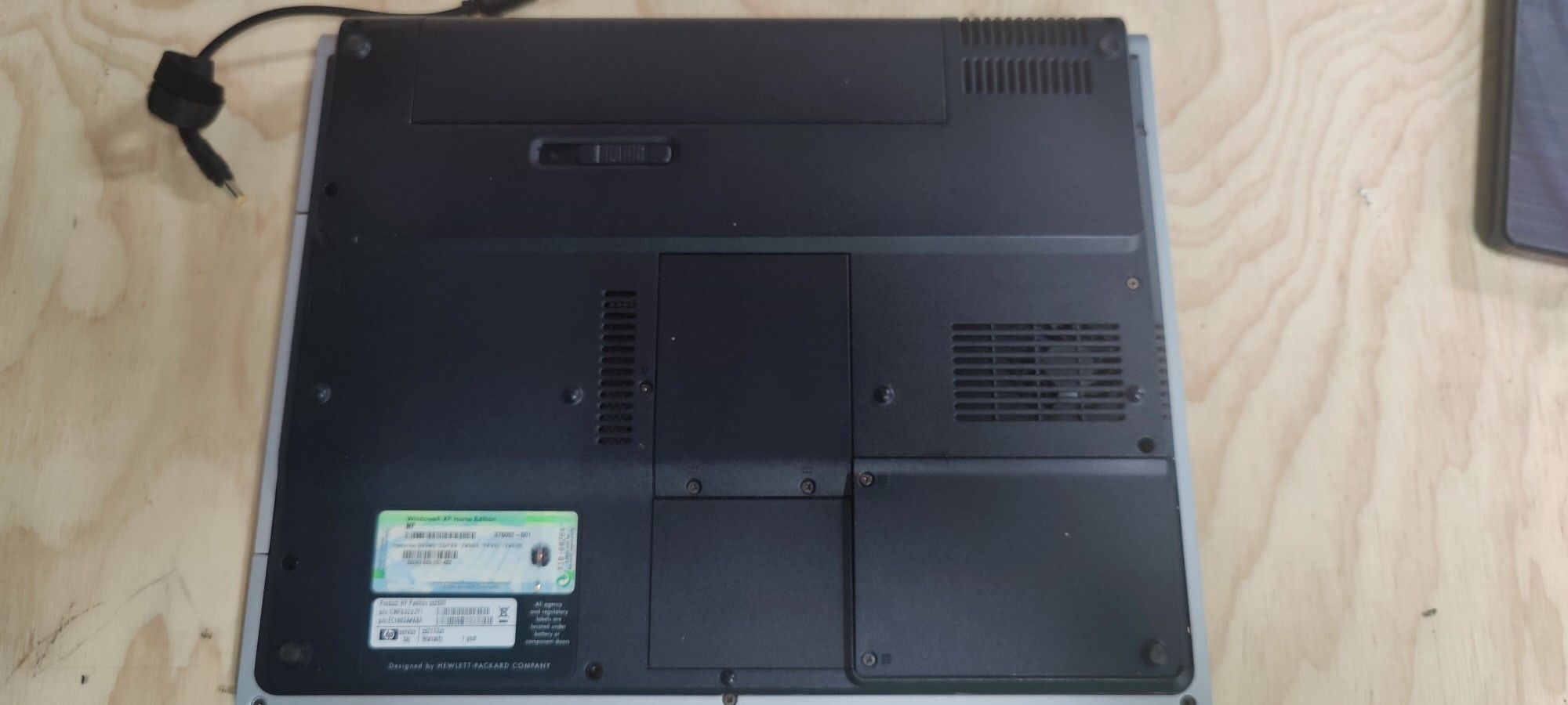 Retro Windows XP Laptop - HP Pavilion Ze2113us for Sale in