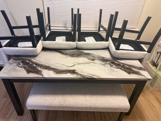 6 Piece Marble Dinning Room Table Set Good Condition