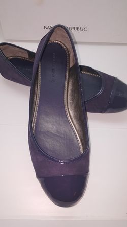 Banana republic purple suede flats size 9.5