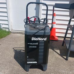 DieHard 12v Car Battery Charger/Engine Starter