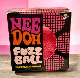 Fuzz Ball Pink 💗
