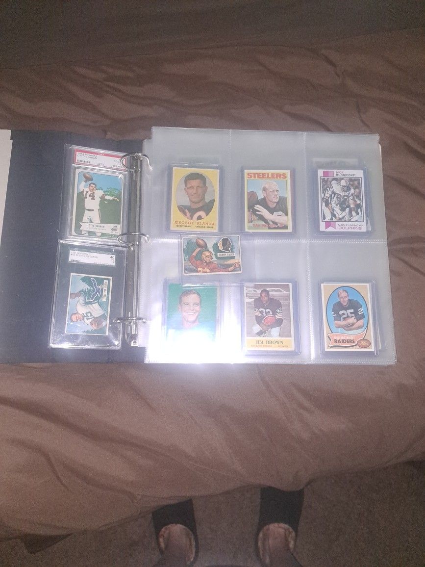 Football Cards- Vintage Hall Of Famers