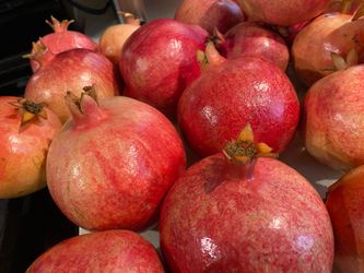 Organic (pomegranates)