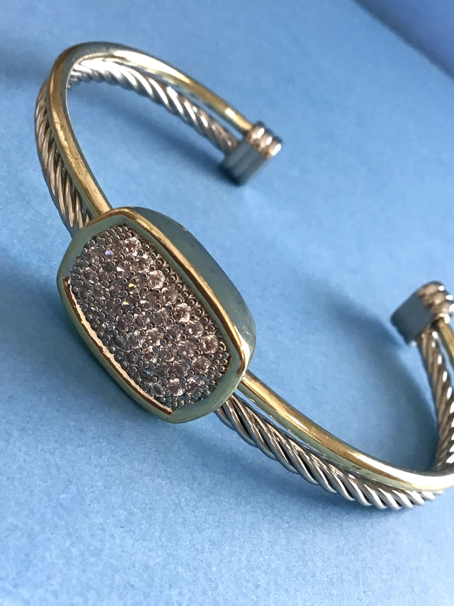 Ladies Two Tone Bracelet Beautifully Detailed with Sparkling CZ Center Silver Cable w/Gold Trim *Pickup Boca Raton Or Ship Nationwide