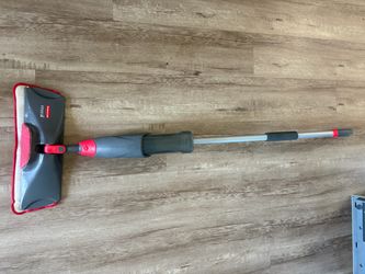 Rubbermaid Reveal Spray Mop