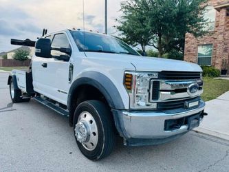 2019 Ford F550 Super Duty Super Cab & Chassis