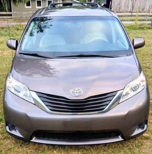 2013 Toyota Sienna