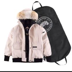 Canada Goose Bomber Jacket Brand New Size Large Women’s 