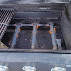 Barbecue Grill For Sale B R I And K M A N Grill Still Works All The Burners Will Go On Sometimes The Clicker You Have To Play With $80