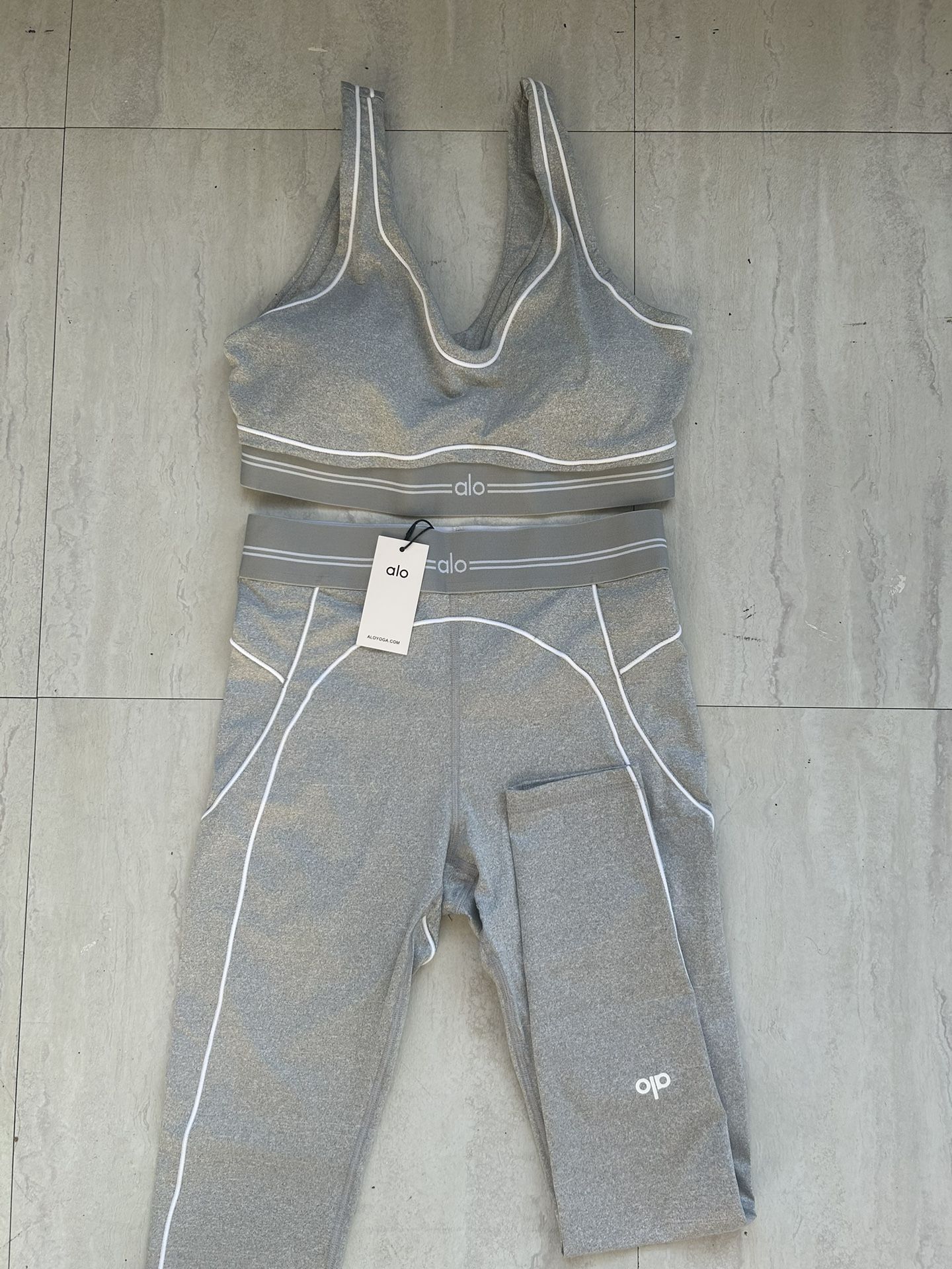 Alo Yoga Set (M)