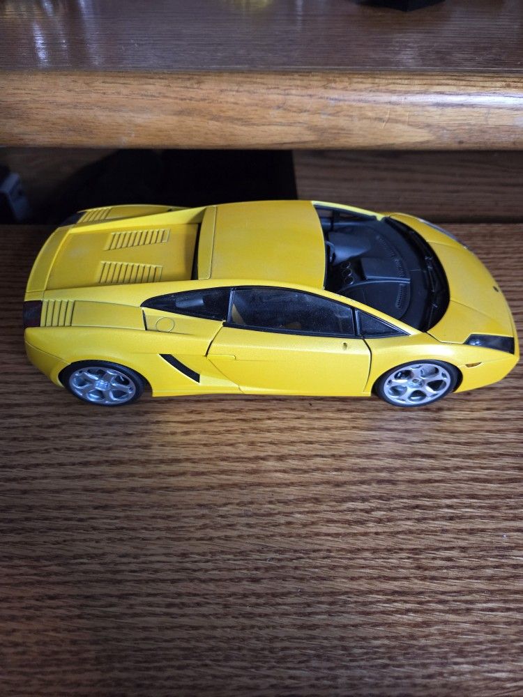 Autoart Lamborghini Gallardo 1:18 Metallic Yellow