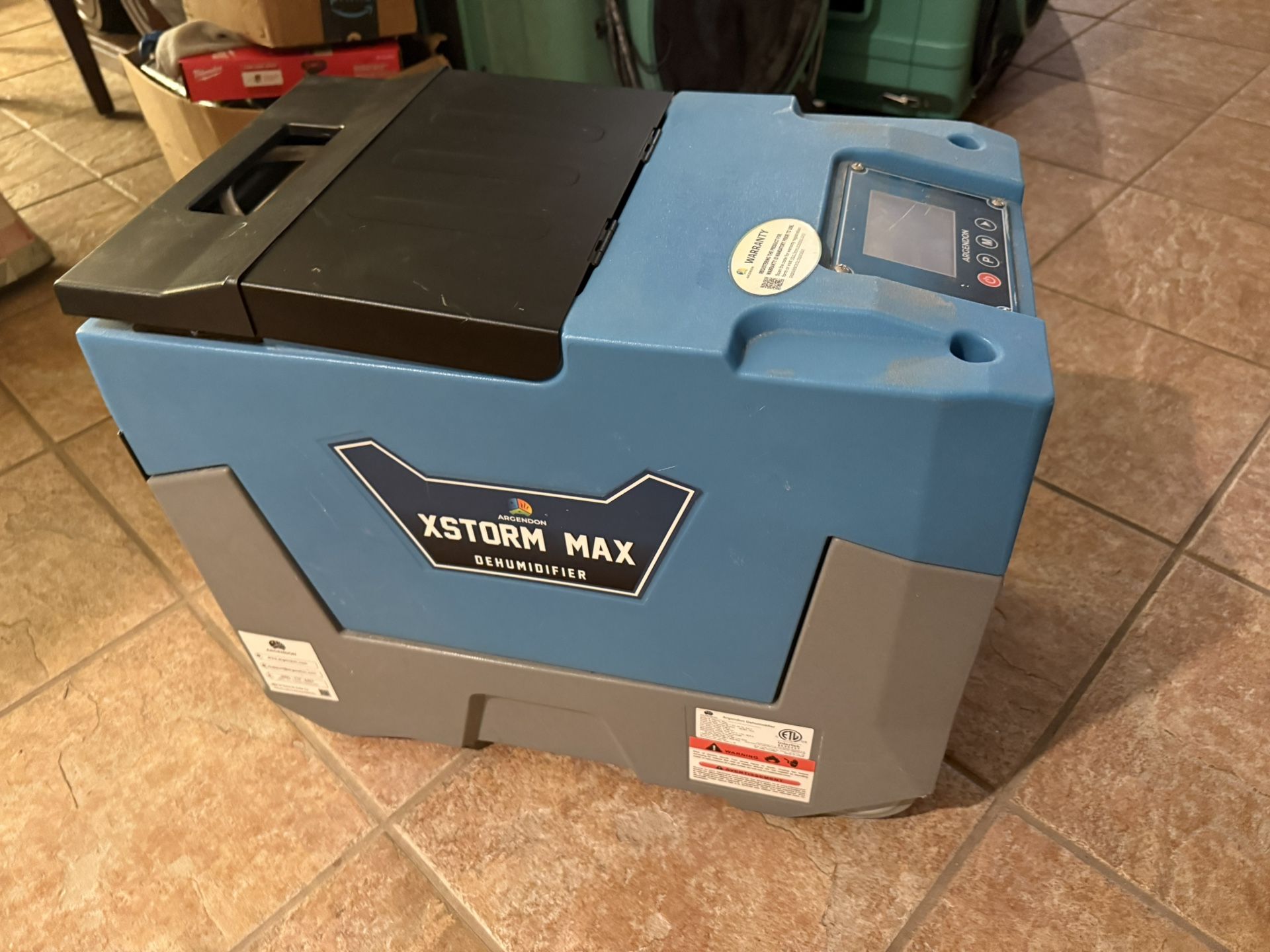 Dehumidifier Only 800hrs.