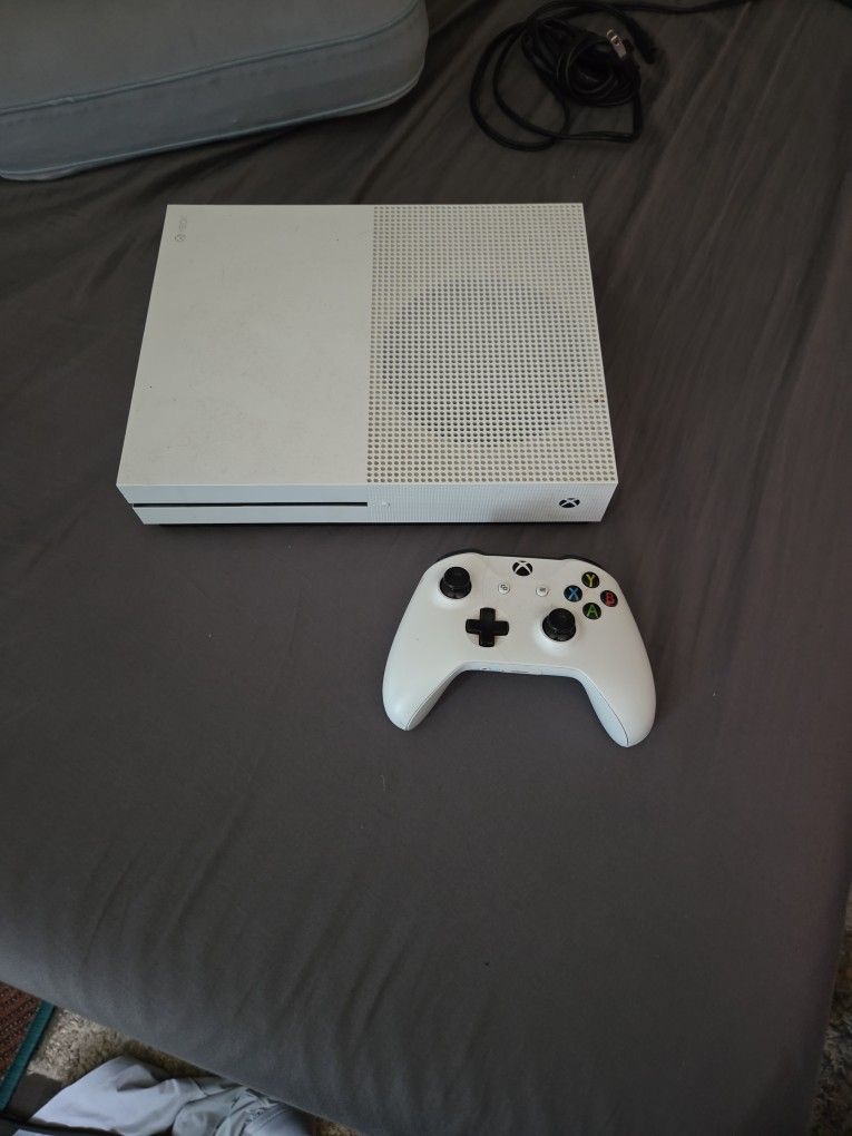 Xbox One S
