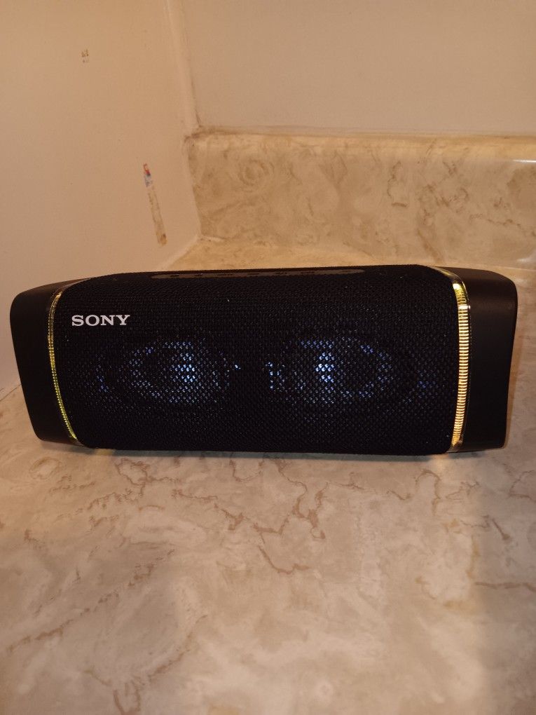 Sony SRS-XB33 Bluetooth Speaker
