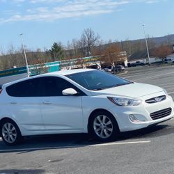 2013 Hyundai Accent