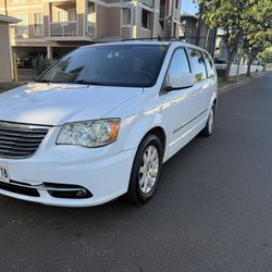 Chrysler Tow Country 2014 Touring 