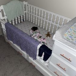 Convertible Crib With Changing Table