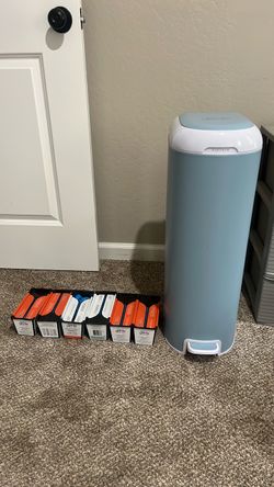 Diaper genie &  7 easy roll bag refills