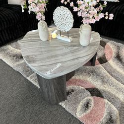Nesting table