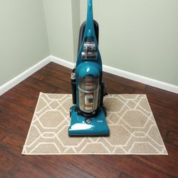 Bissell Vacuum Cleaner 